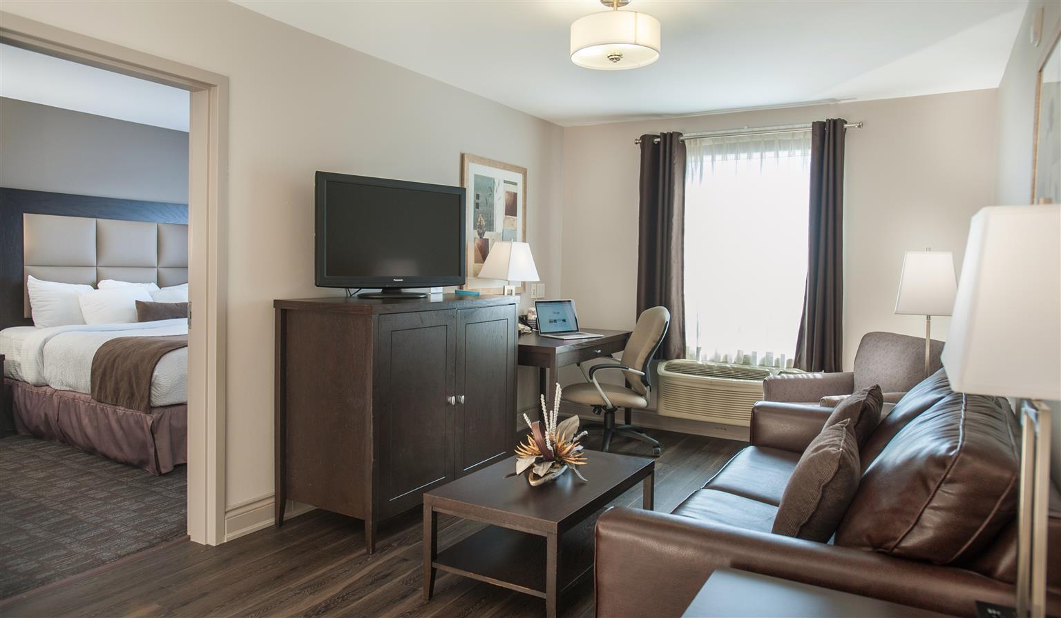 Western 4* Moncton